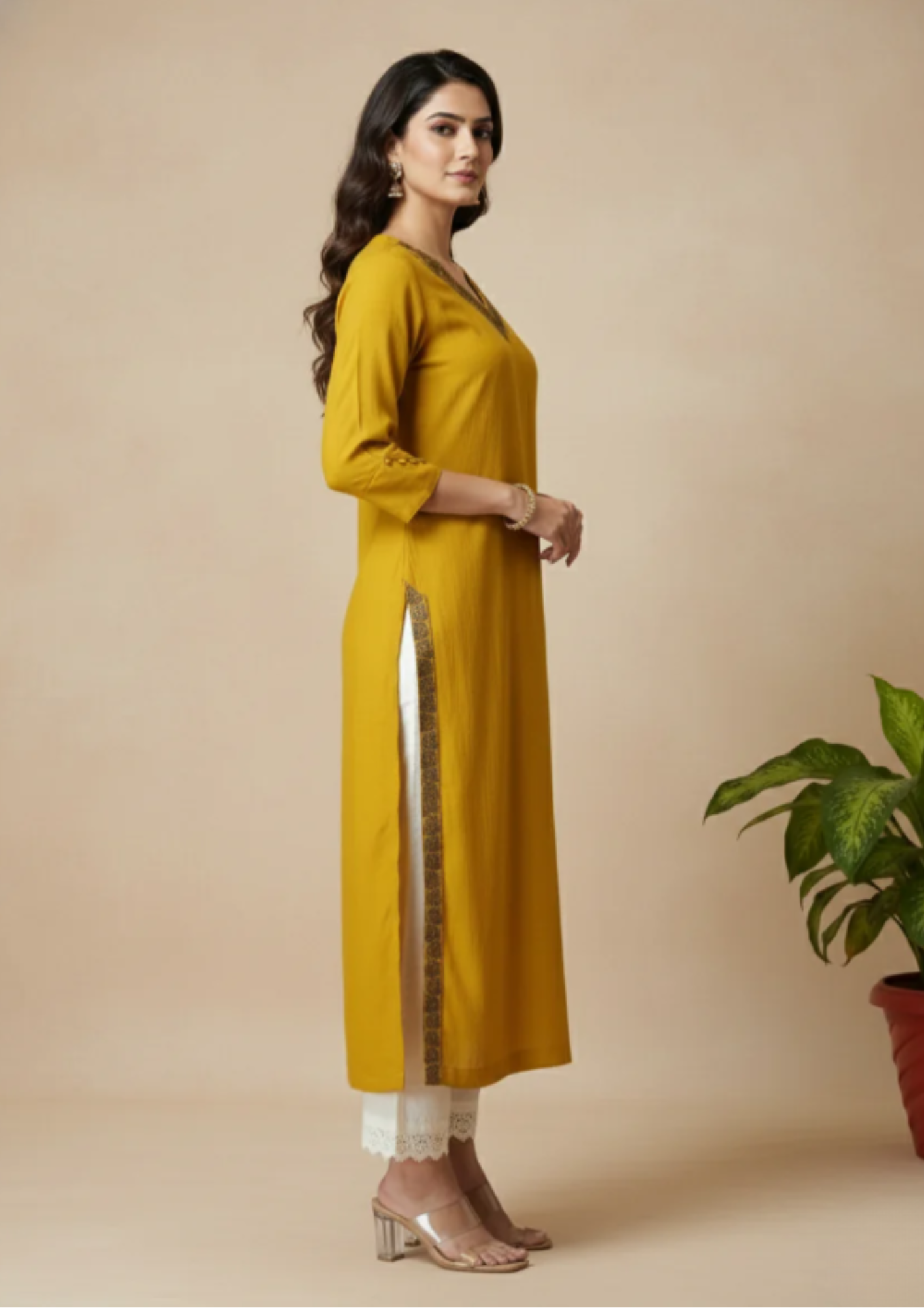 Gerade Kurta Kleid mit Stickerei | Velnorah