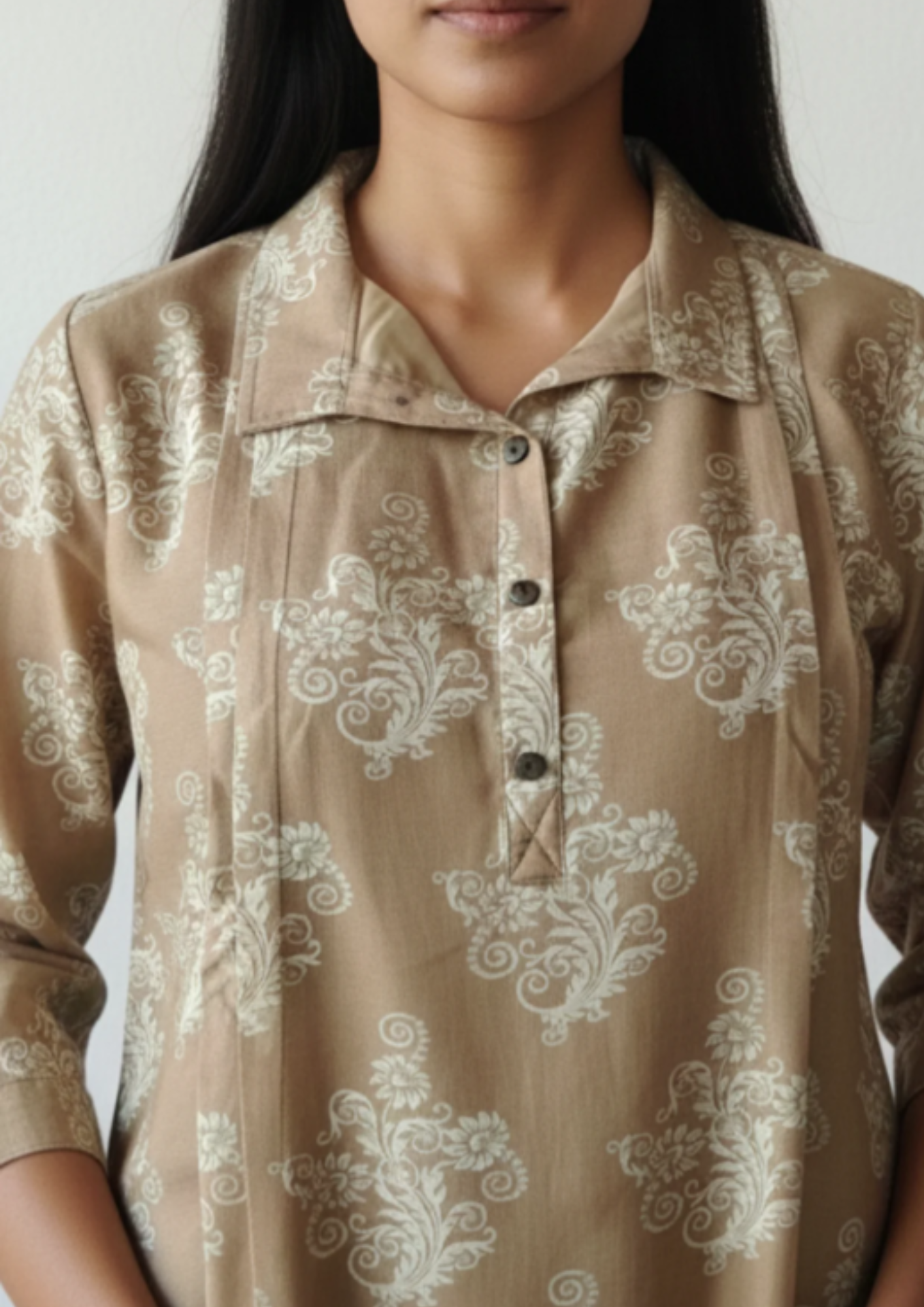 A-Linien Kleid mit Knopfleiste und lockerer Passform | Velnorah