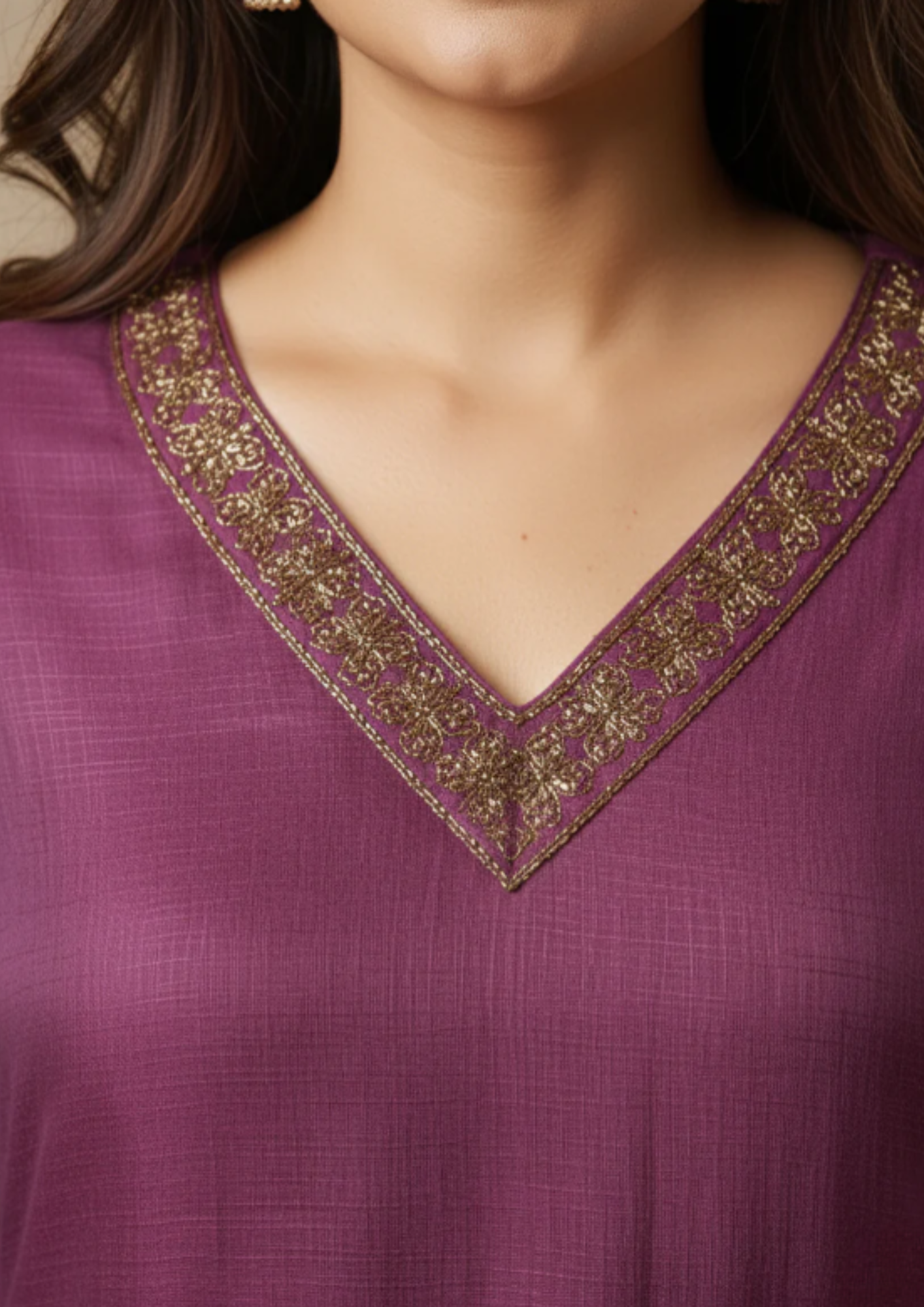Gerade Kurta Kleid mit Stickerei | Velnorah
