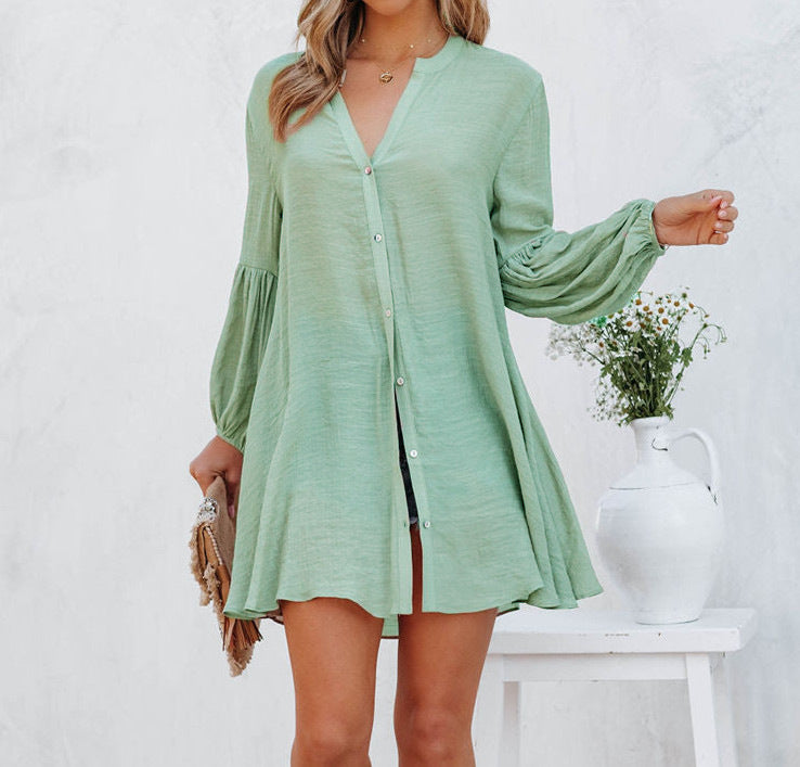 Stilvolles Damen Blusen-Kleid mit Knopfdetails und Ballonärmeln | Velnorah