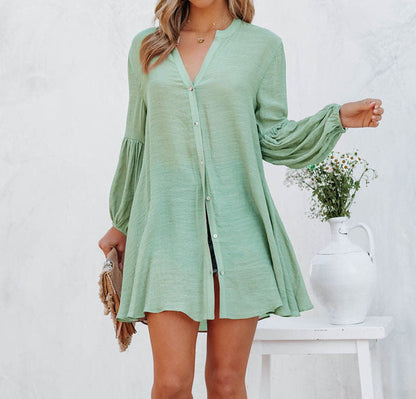 Stilvolles Damen Blusen-Kleid mit Knopfdetails und Ballonärmeln | Velnorah