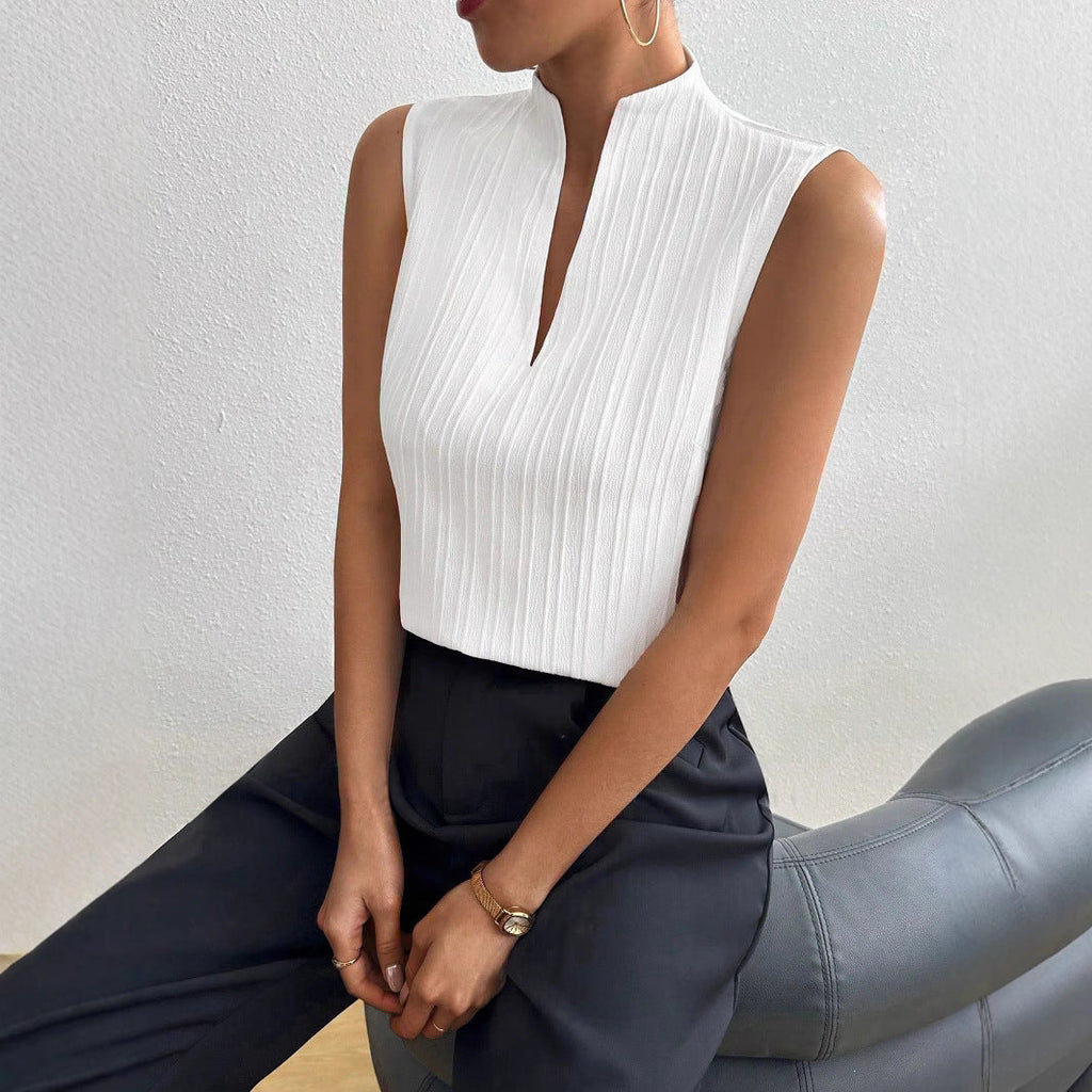 Elegantes Damen Top mit Stehkragen und Plisseefalten von Velnorah