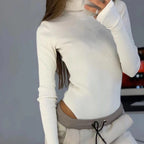 Elegantes Damenoberteil mit hohem Kragen und Cut-Outs | Velnorah