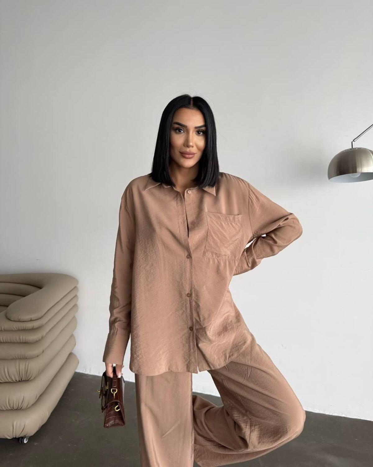 Elegantes Damen Seidenhemd mit feiner Struktur | Velnorah