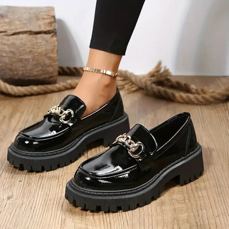 Damen Loafers mit Chunky-Sohle und Kettendetail Komfort-Velnorah