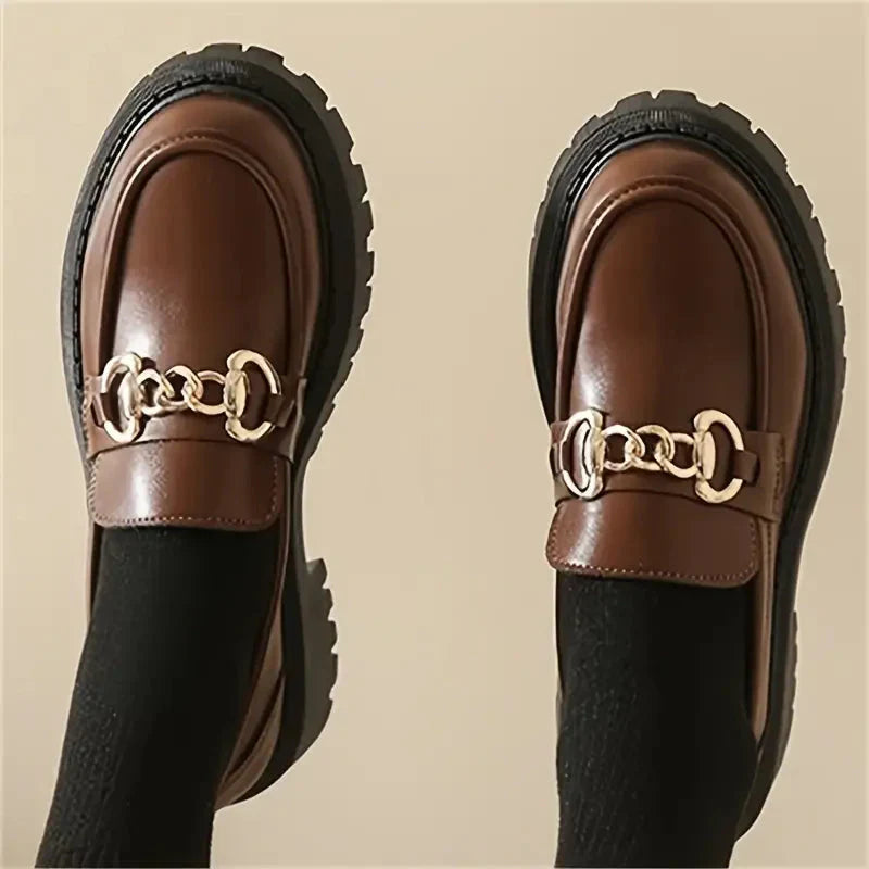 Damen Loafers mit Chunky-Sohle und Kettendetail Komfort-Velnorah