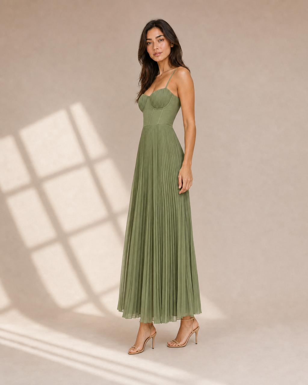 Ärmelloses Midi-Kleid mit gefälteltem Tüll-Bustier - side view
