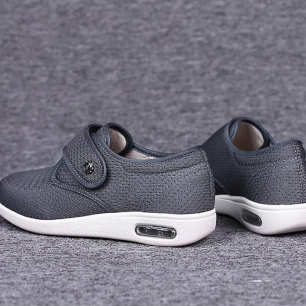 Herren Slipper mit Klettverschluss und Komfortsohle für jeden Tag-Velnorah