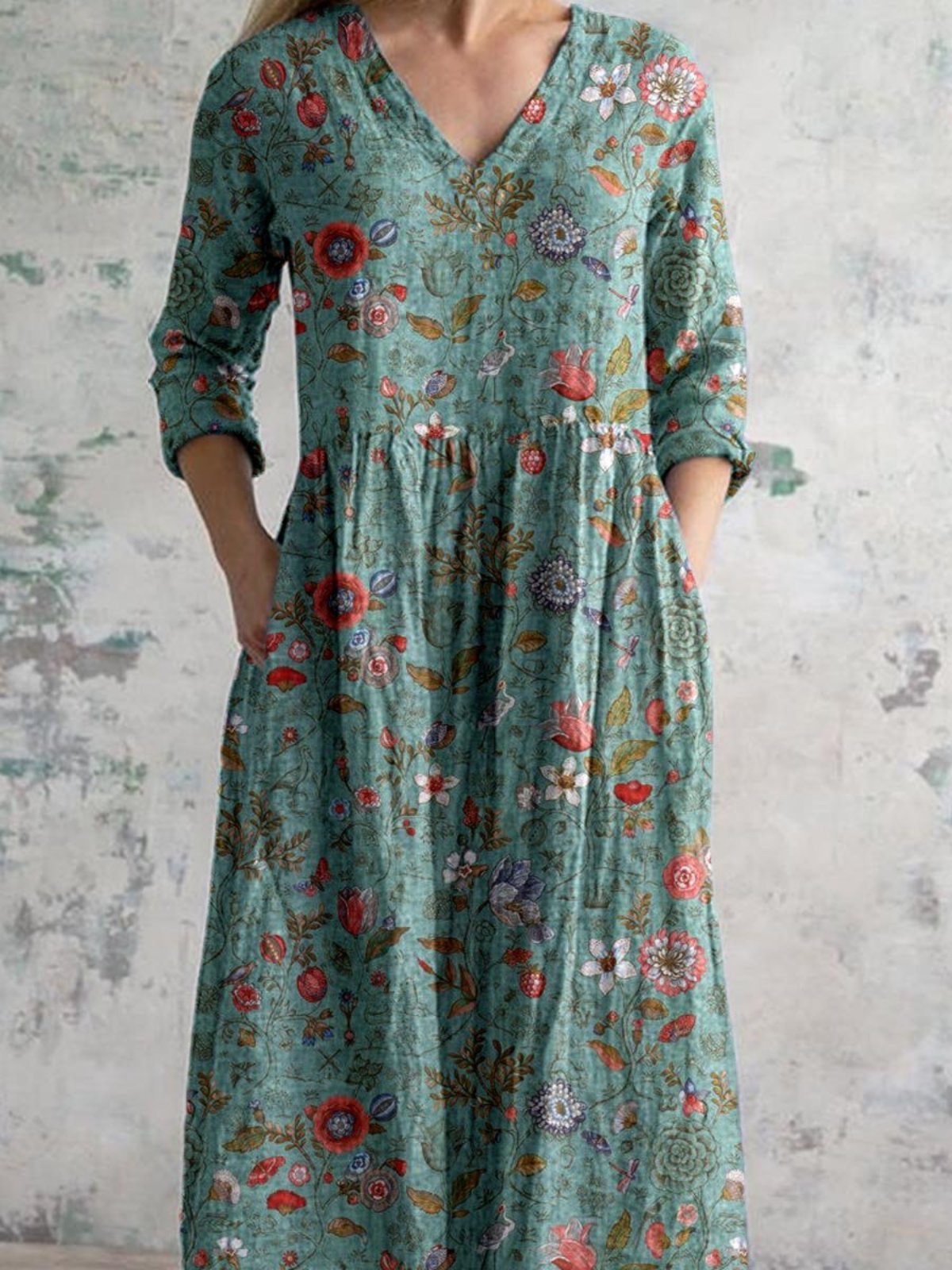 Elegantes Blumenkleid für jede Körperform und Anlass | Velnorah