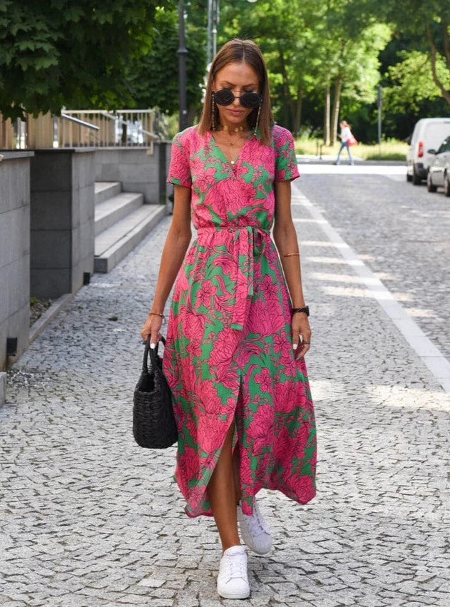 Elegantes und bequemes Sommerkleid für Damen | Velnorah