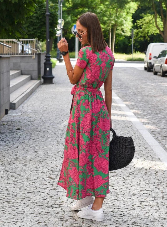 Elegantes und bequemes Sommerkleid für Damen | Velnorah