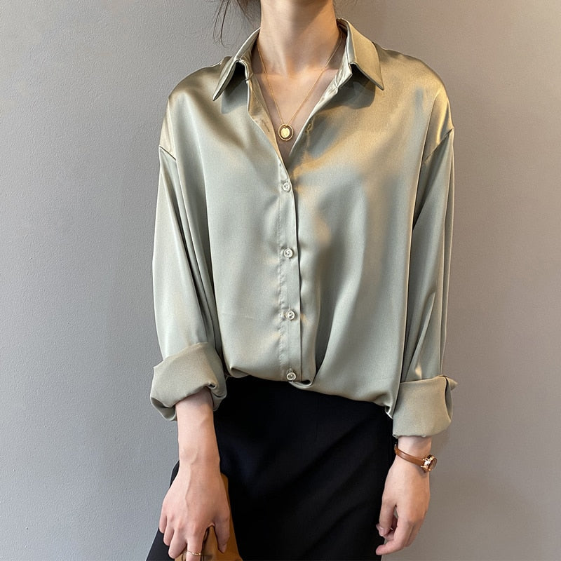 Elegante Vintage Seidenbluse für Damen mit Komfort | Velnorah