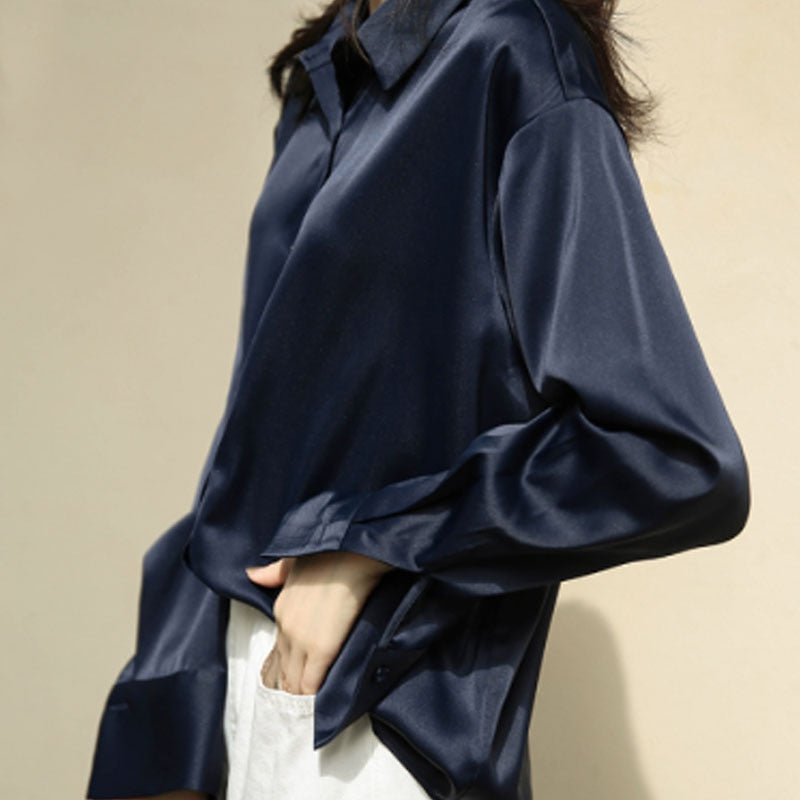 Elegante Vintage Seidenbluse für Damen mit Komfort | Velnorah