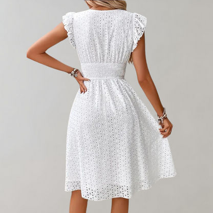 Elegantes, luftiges Sommerkleid für Damen in Weiß | Velnorah