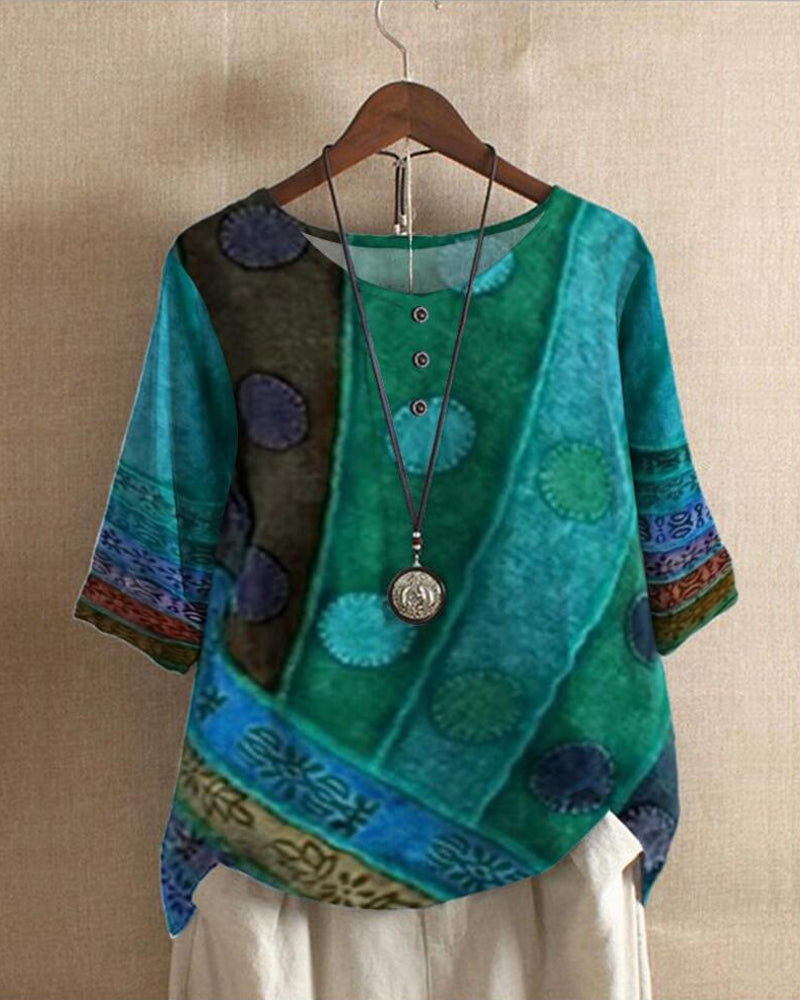 Boho Vintage Top mit kunstvollen Mustern und bequemer Passform | Velnorah