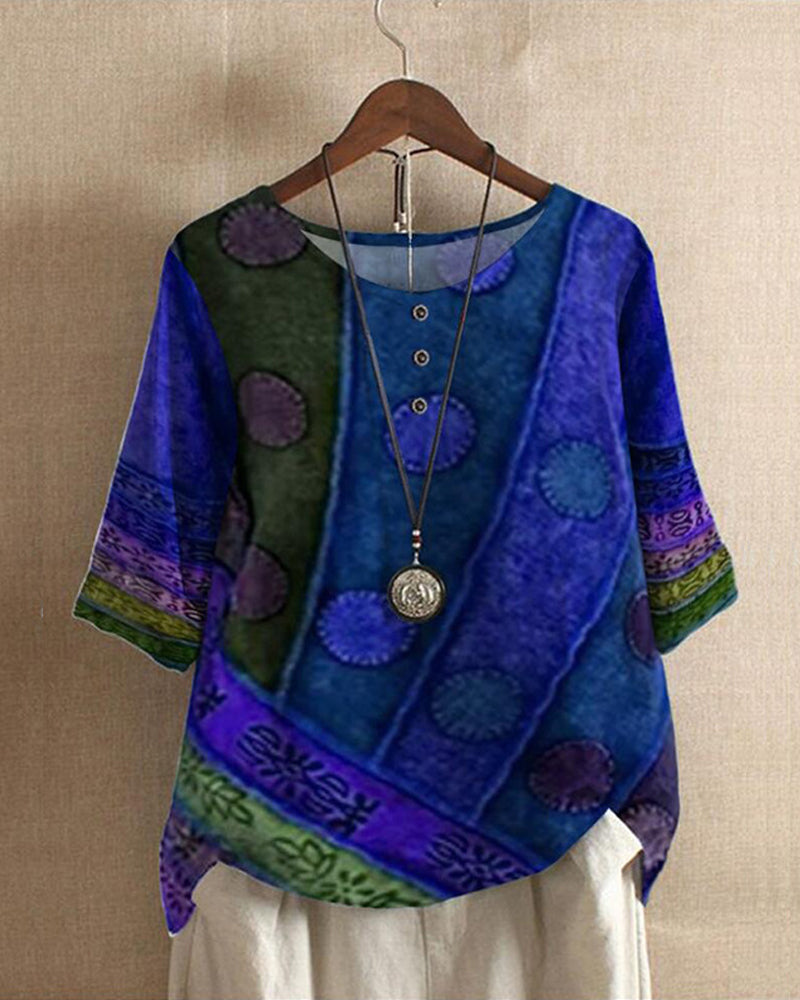 Boho Vintage Top mit kunstvollen Mustern und bequemer Passform | Velnorah